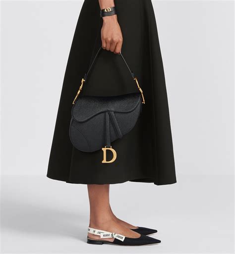 dior saddle rodeo bag.